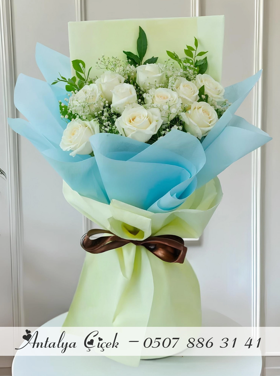 10 Tane Beyaz Gül Buketi