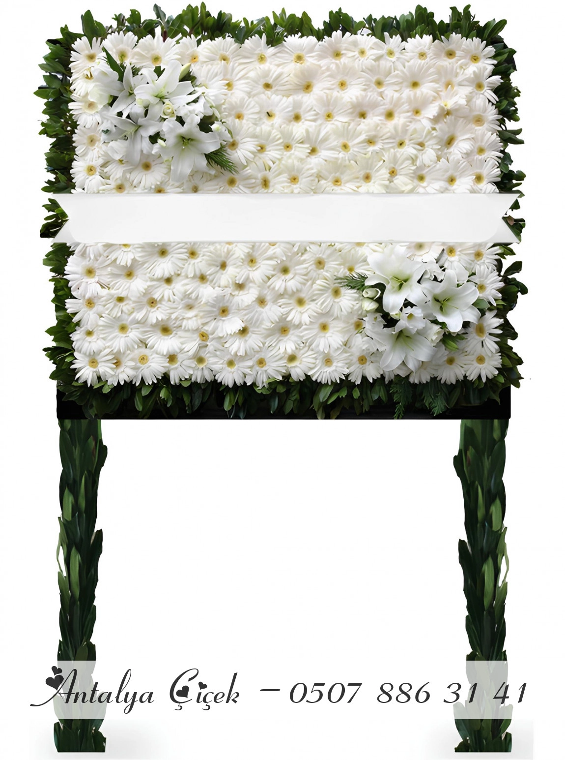 Panolu Gösterişli Çelenk