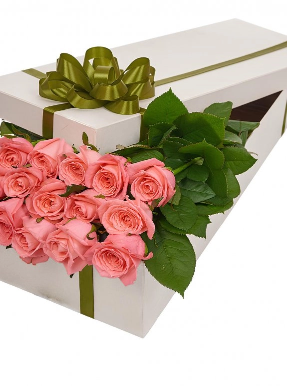 Kutuda 15 Pembe Gül